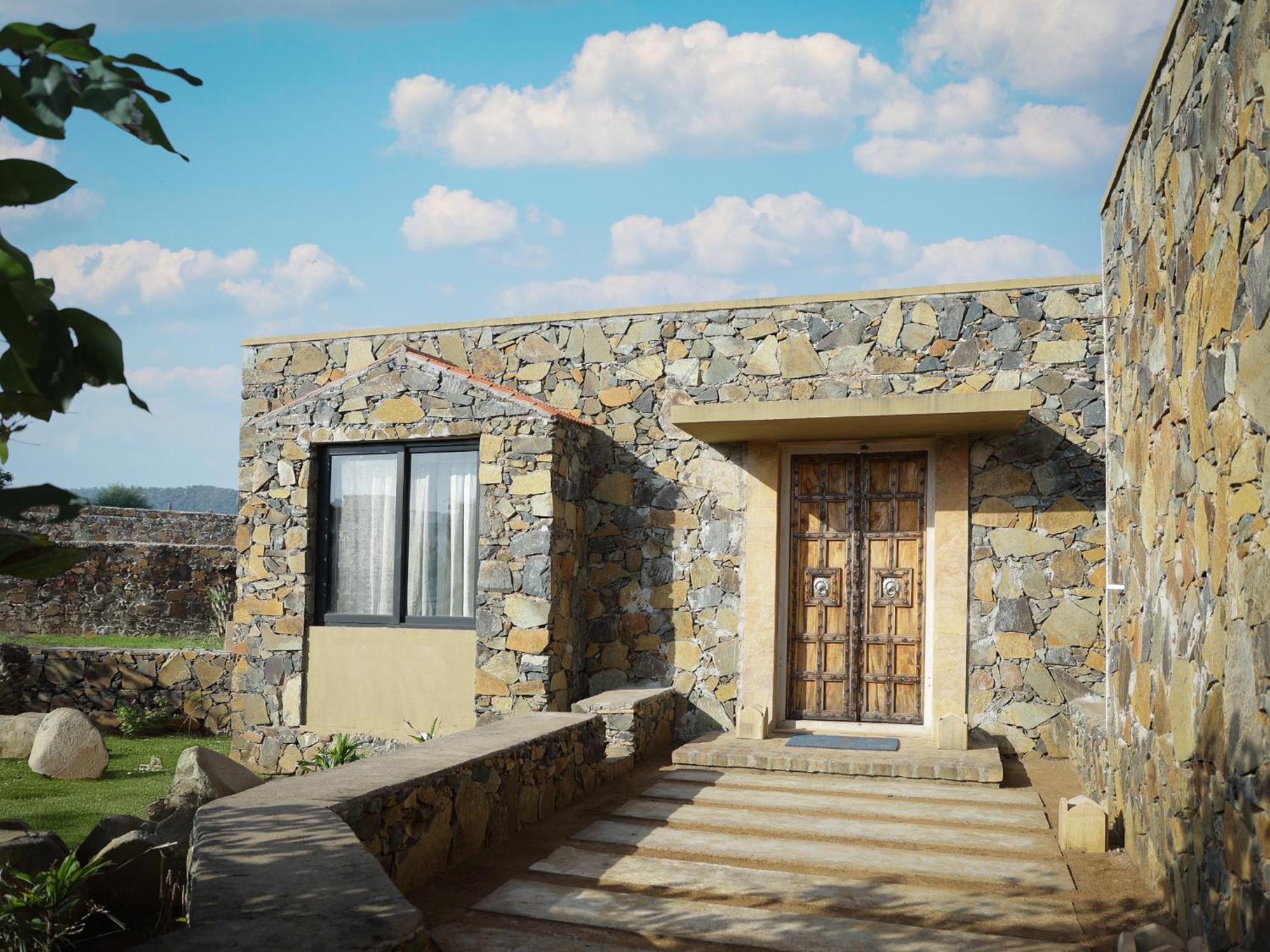 Meladin Sariska Villa Tehla Bagian luar foto